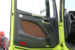 一汽解放 J7重卡 基本型 550马力 6X4牵引车(嫩芽绿)(CA4250P77K25T1E5)