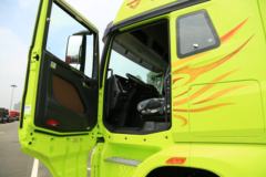 一汽解放 J7重卡 基本型 550马力 6X4牵引车(嫩芽绿)(CA4250P77K25T1E5)