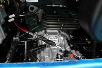 һ����� J7�ؿ� ������ 550���� 6X4ǣ����(��ѿ��)(CA4250P77K25T1E5)ͼƬ