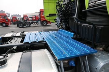 һ����� J7�ؿ� ������ 550���� 6X4ǣ����(��ѿ��)(CA4250P77K25T1E5)ͼƬ