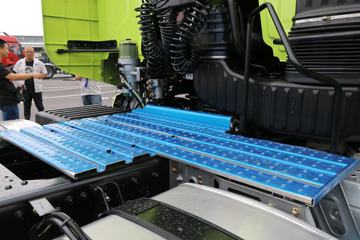 һ����� J7�ؿ� ������ 550���� 6X4ǣ����(��ѿ��)(CA4250P77K25T1E5)ͼƬ