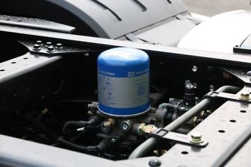 һ����� J7�ؿ� ������ 550���� 6X4ǣ����(��ѿ��)(CA4250P77K25T1E5)ͼƬ