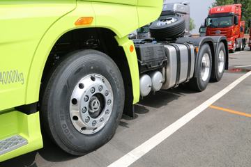 һ����� J7�ؿ� ������ 550���� 6X4ǣ����(��ѿ��)(CA4250P77K25T1E5)ͼƬ