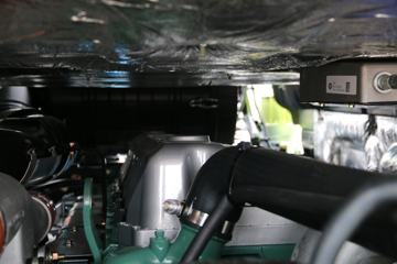 һ����� J7�ؿ� ������ 550���� 6X4ǣ����(��ѿ��)(CA4250P77K25T1E5)ͼƬ