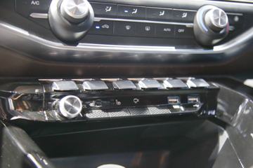 ���� ����F70 ������ 2.5T���� 129���� ���� ����˫��Ƥ��ͼƬ