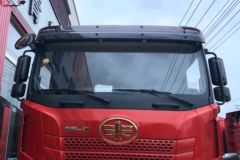 青岛解放 JH6重卡 430马力 8X4 8.4米自卸车