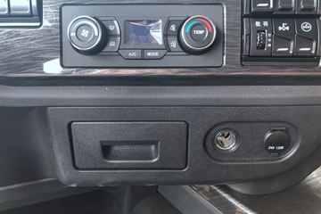 �ൺ��� JH6�ؿ� 430���� 8X4 8.4����ж��ͼƬ