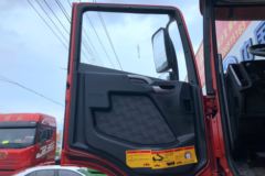 青岛解放 JH6重卡 430马力 8X4 8.4米自卸车