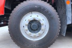 青岛解放 JH6重卡 430马力 8X4 8.4米自卸车