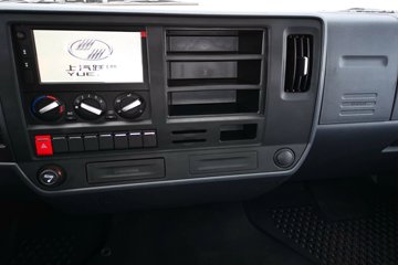 跃进 超越C500-33 物流版 150马力 4.2米单排轻卡底盘图片