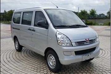 五菱 荣光 2019款 S基本型 7座 82马力 1.2L面包车
