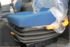 上汽红岩 杰狮M100重卡 390马力 6X2 牵引车(CQ4256HXVG273C)