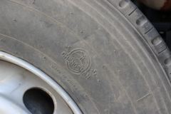 上汽红岩 杰狮M100重卡 390马力 6X2 牵引车(CQ4256HXVG273C)