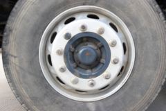 上汽红岩 杰狮M100重卡 390马力 6X2 牵引车(CQ4256HXVG273C)