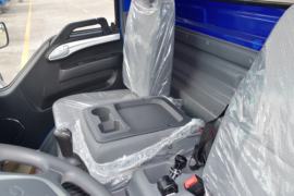 康铃H6&nbsp;载货车驾驶室                                               图片