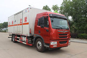 青岛解放 龙V 180马力 4X2 杂项危险物品厢式运输车(润知星牌)(SCS5181XZWCA)