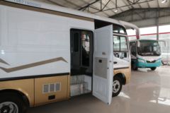 东风超龙 140马力 厢式货车(法士特6挡)(国六)