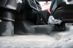 东风商用车 天龙KL重卡 465马力 8X4 9.6米栏板载货车(超速挡)