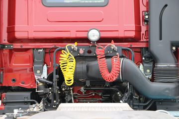 ���� ŷ��EST 6ϵ�ؿ� 510���� 6X4ǣ����(ZF16��)(BJ4259SMFKB-AC)ͼƬ