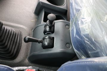 ���� ŷ��EST 6ϵ�ؿ� 510���� 6X4ǣ����(ZF16��)(BJ4259SMFKB-AC)ͼƬ