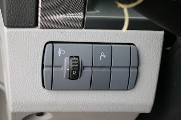 ���� ŷ��EST 6ϵ�ؿ� 510���� 6X4ǣ����(ZF16��)(BJ4259SMFKB-AC)ͼƬ