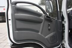 庆铃 700P系列中卡 175马力 4X2 6米栏板载货车(QL1100TMAR)