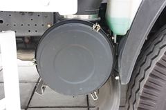 庆铃 700P系列中卡 175马力 4X2 6米栏板载货车(QL1100TMAR)