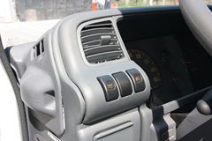 庆铃 五十铃100P 95马力 4.25米单排厢式轻卡