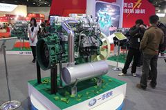 锡柴CA6DL2-31E4(R) 310马力 8.75L 国四 柴油发动机