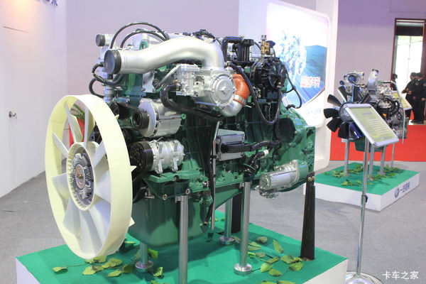 锡柴CA6DL1-31E3F 310马力 7.7L 国三 柴油发动机