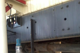 北奔重卡&nbsp;粉粒物料运输车底盘图片