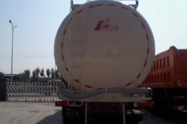 北奔重卡&nbsp;粉粒物料运输车上装图片