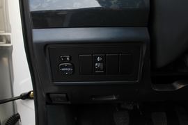 拓陆者S&nbsp;皮卡驾驶室                                               图片