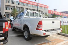 福田 拓陆者 2012款 四驱 2.8L柴油 双排皮卡(BJ2037)