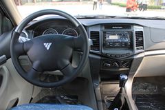 2011款福田 萨普V 欧美风格 2.8L柴油 双排皮卡