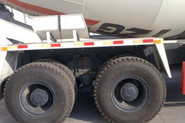 北奔重卡&nbsp;混凝土搅拌车上装                                                图片