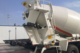 北奔重卡&nbsp;混凝土搅拌车上装                                                图片