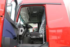 福田 欧曼GTL 6系重卡 280马力 6X2 9.6米厢式载货车(BJ5259XXY-AA)