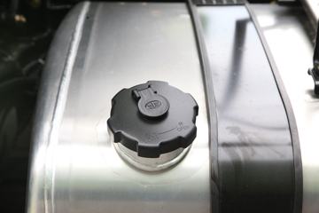 һ����� J7�ؿ� 560���� 4X2 ǣ����(����)(CA4180P77K25E6)ͼƬ