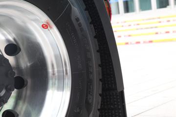 һ����� J7�ؿ� 560���� 4X2 ǣ����(����)(CA4180P77K25E6)ͼƬ