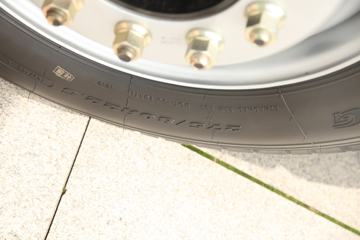 �ൺ��� ��VH�п� 220���� 4X2 6.75�׵��������ػ���(����)(CA1180PK15L2E6A80)ͼƬ