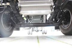 青岛解放 龙VH中卡 220马力 4X2 6.75米单排栏板载货车(国六)(CA1180PK15L2E6A80)