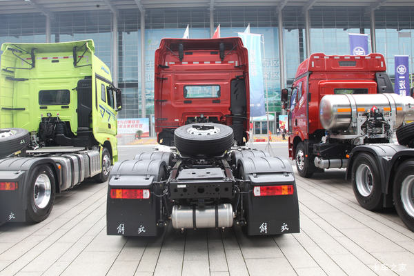 优惠1.5万 解放JH6牵引车火热促销中