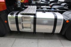 青岛解放 JH6重卡 领航版 560马力 6X4牵引车(国六)(CA4259P25K2T1E6A80)