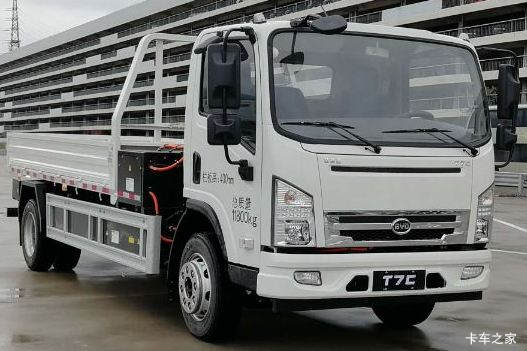 ���ǵ�T7C 11.8T 4�׵��Ŵ��綯�����Ῠ160.6kWh