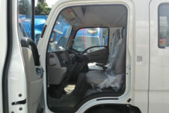 江铃 凯运升级版 115马力 3.105米双排厢式轻卡(JX5040XXYXSGB2)