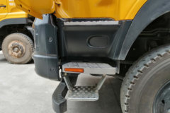 东风商用车 天龙KC重卡 340马力 8X4 5.8米自卸车(DFH3310A8)