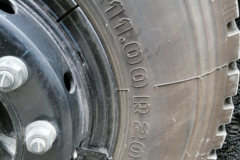 东风商用车 天龙KC重卡 340马力 8X4 5.8米自卸车(DFH3310A8)