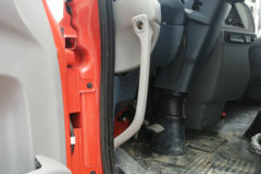 东风商用车 天锦VR中卡 2019款 210马力 4X2 8米厢式载货车(DFH5180XXYBX2DV)