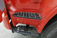 东风商用车 天锦VR中卡 2019款 210马力 4X2 8米厢式载货车(DFH5180XXYBX2DV)